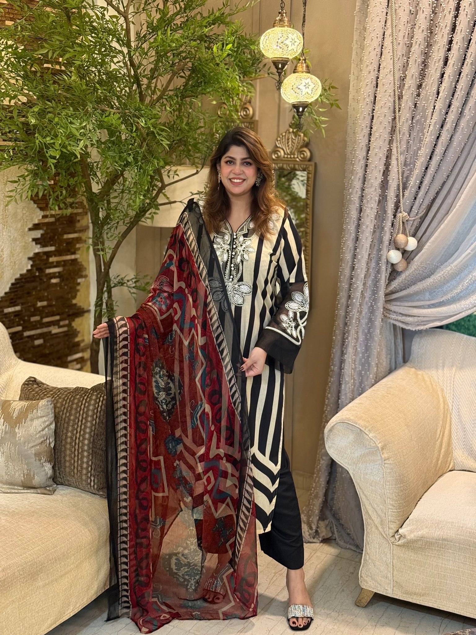 Midnight Monarch - Image 5