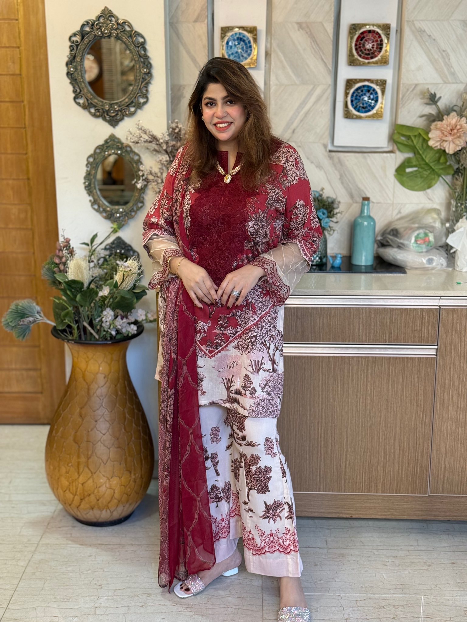 Scarlet Dream - Image 6