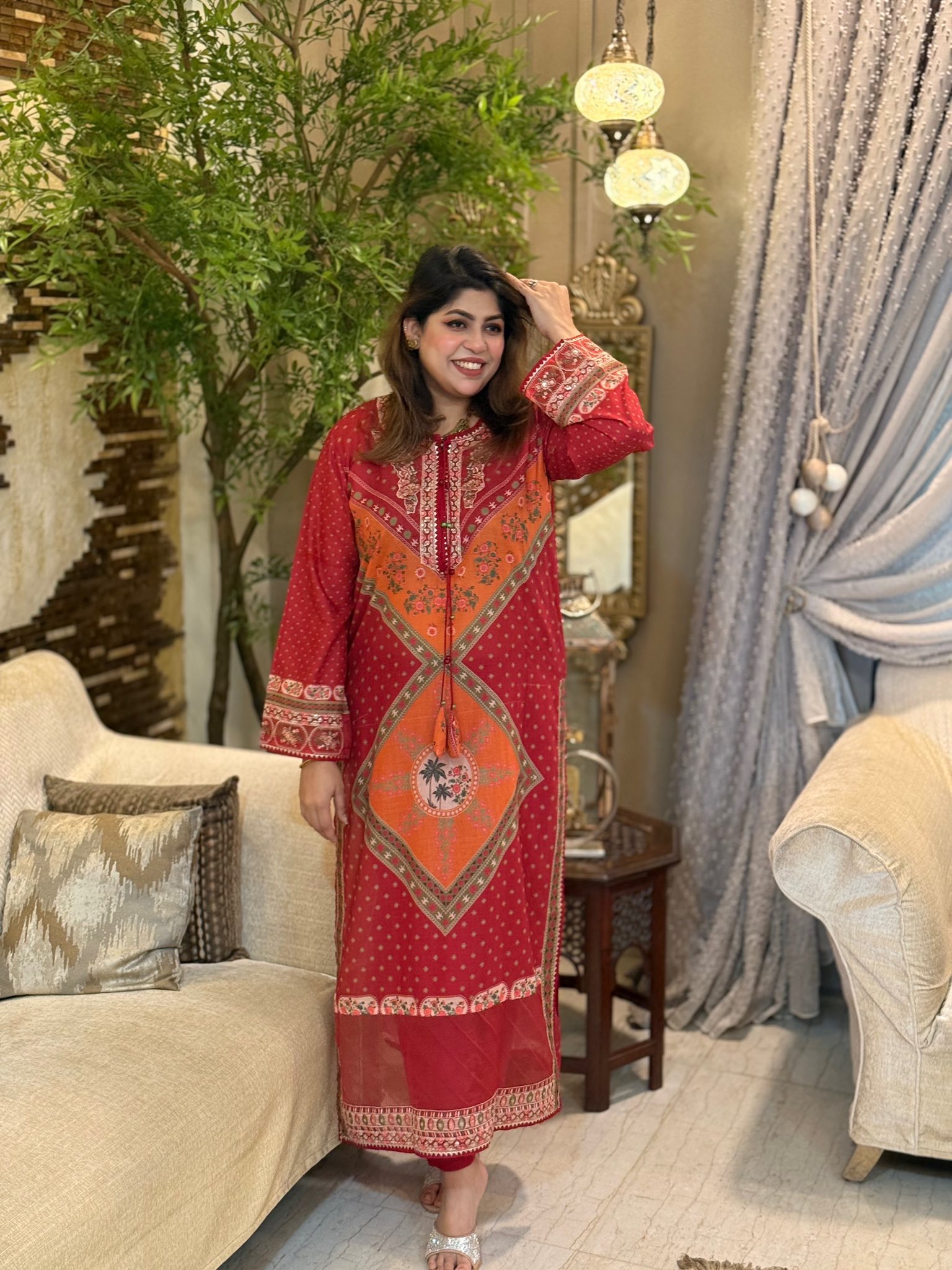 Red Romance - Image 4