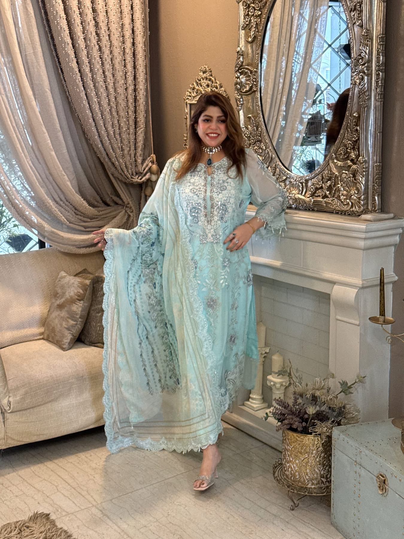 Roshni Firoze - Image 11