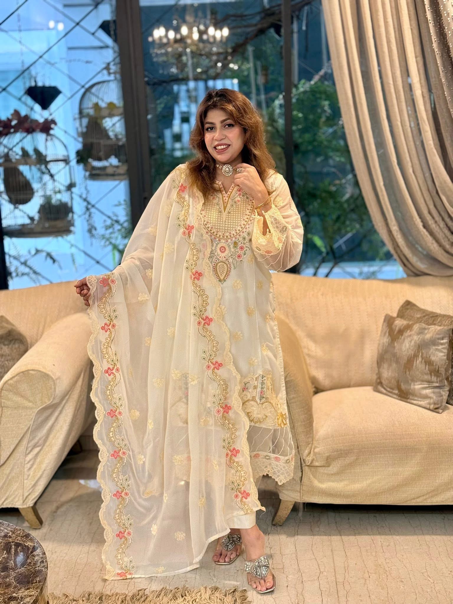 Mehr Afsoon - Image 3